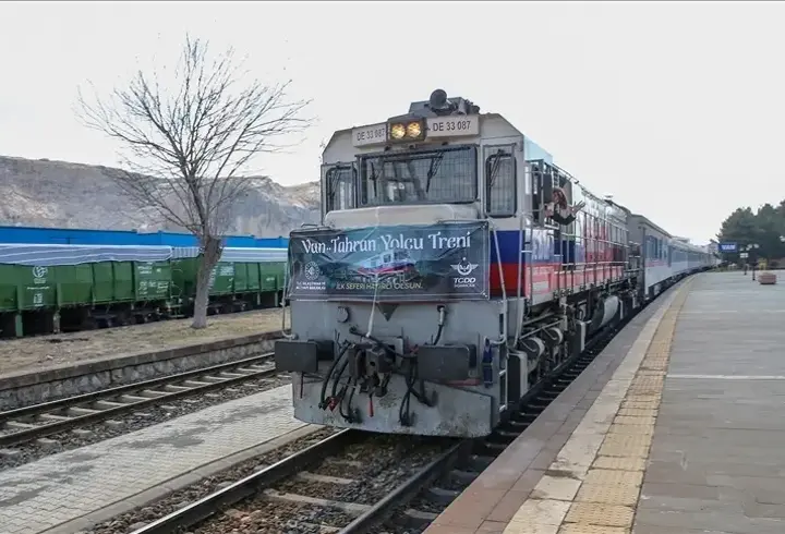 Van-Tahran Treni İran-İsrail gerginliğine rağmen seferlerini sürdürüyor