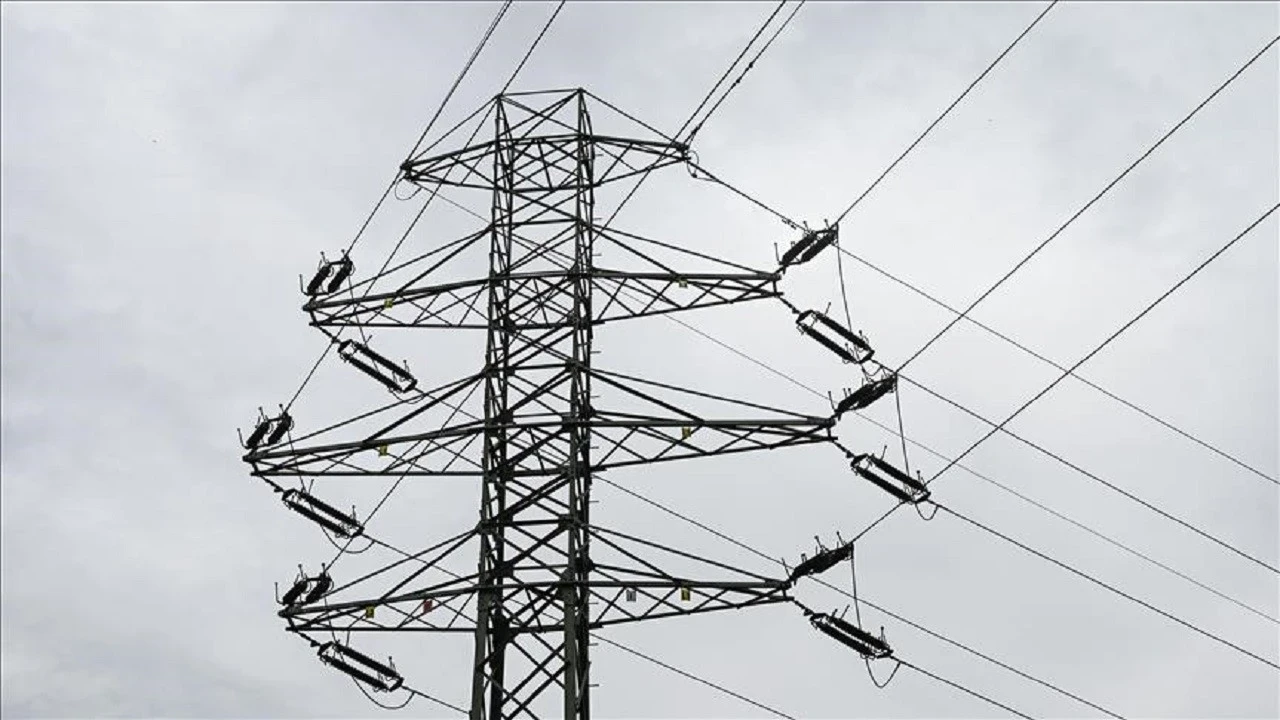 Spot piyasada elektrik fiyatları (4 Ekim 2025)
