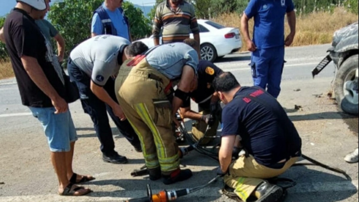 Kuşadası’nda kamyonet takla attı: 1 ölü, 2 yaralı
