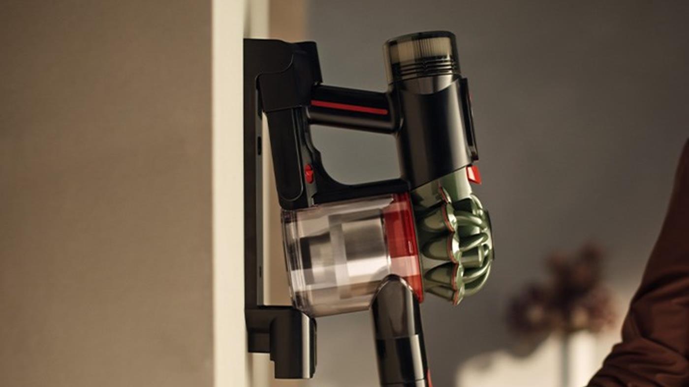 Dyson, yeni güçlü kablosuz elektrikli süpürgesini piyasaya sürdü: V8 Cyclone