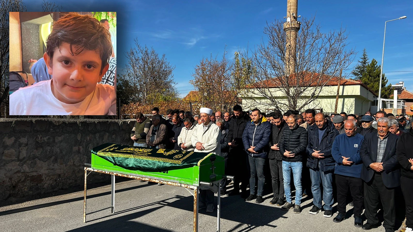Nefes borusuna jelibon kaçan küçük Ahmet toprağa verildi
