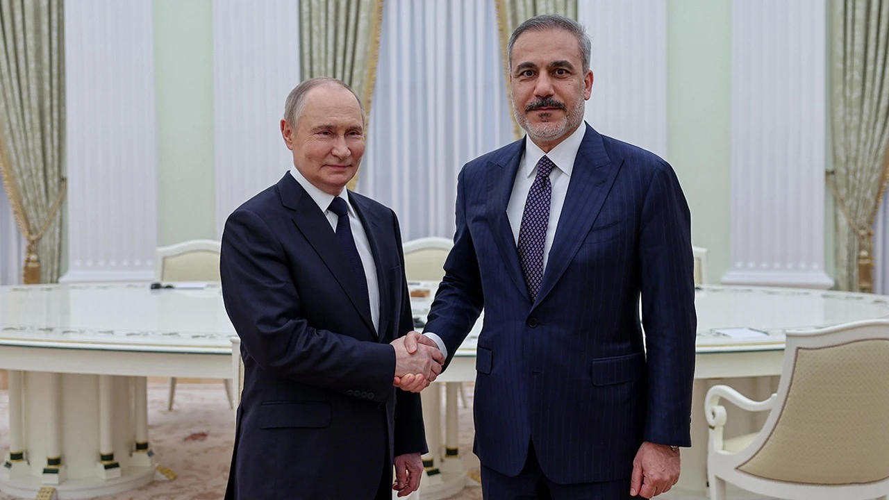 Son dakika: Moskova'da kritik görüşme: Putin Fidan'ı kabul etti