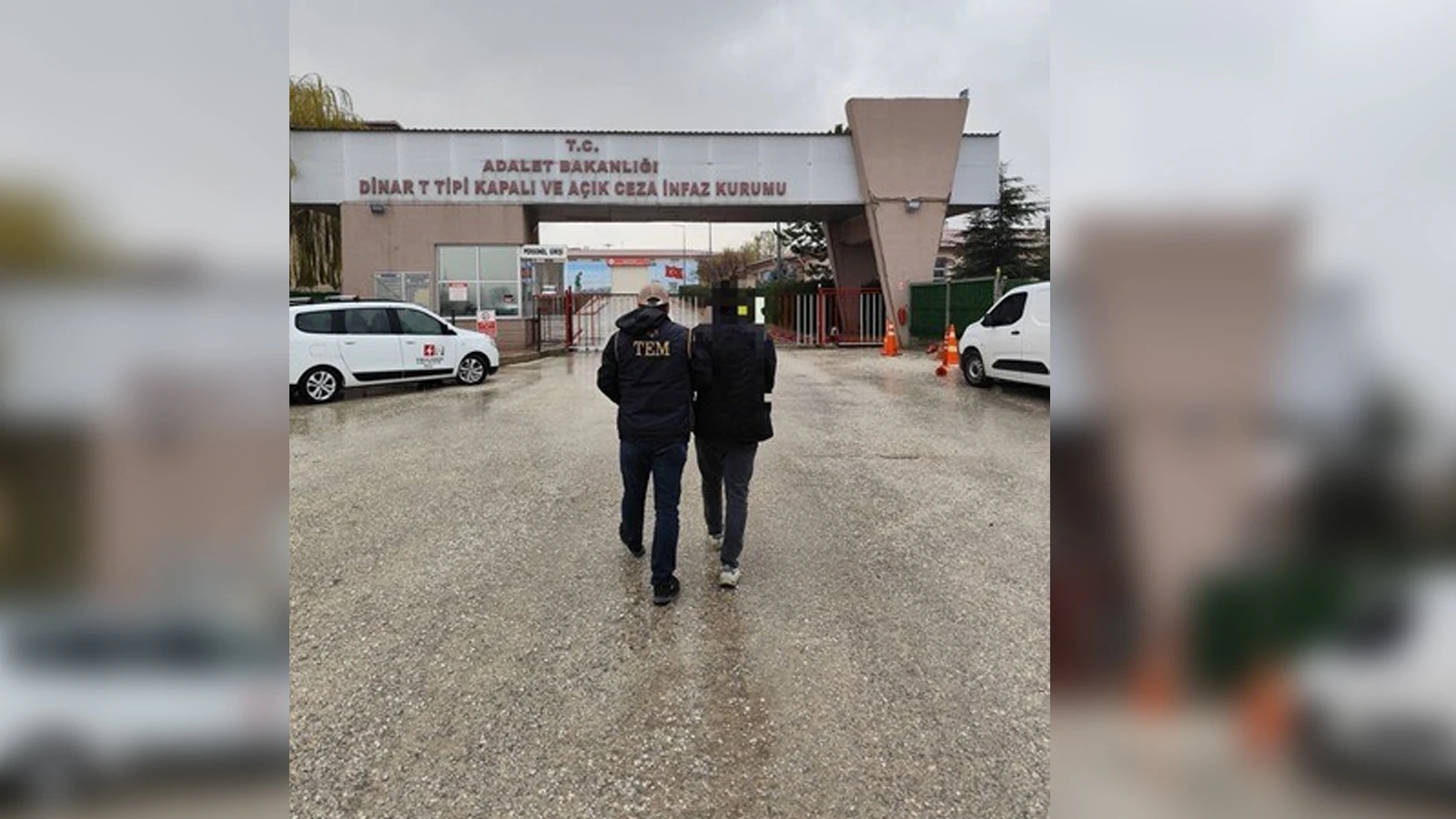 FETÖ’ye üye olmaktan aranan şahsı polis yakaladı