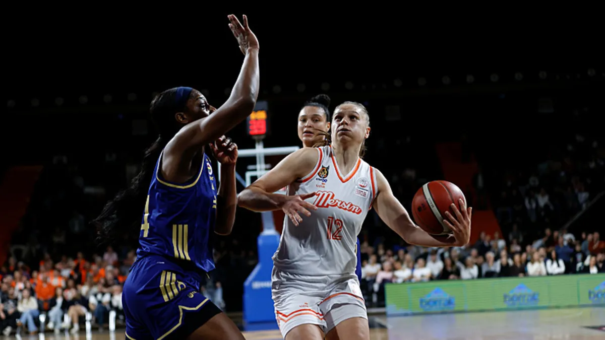 Fenerbahçe Opet deplasmanda galip!