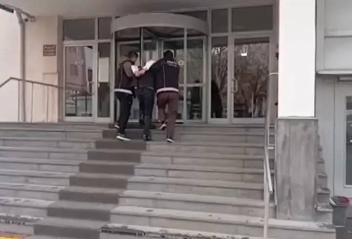 Kayseri’de 10 yıl hapisle aranan hükümlü yakalandı