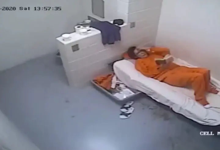 Epstein skandalında yeni görüntü: Suç ortağı Maxwell’in hapis görüntüleri yayınlandı