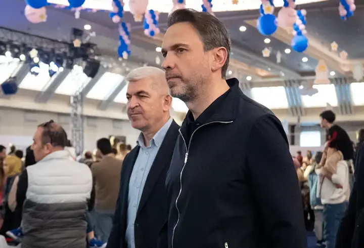 Bakan Bayraktar, "Külliye'de Ramazan" etkinliklerini ziyaret etti