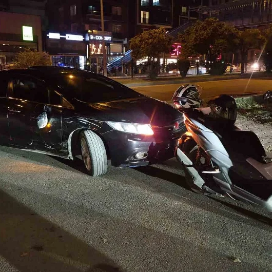 Adıyaman'da Otomobil İle Motosiklet Çarpıştı: Bir Kişi Yaralandı