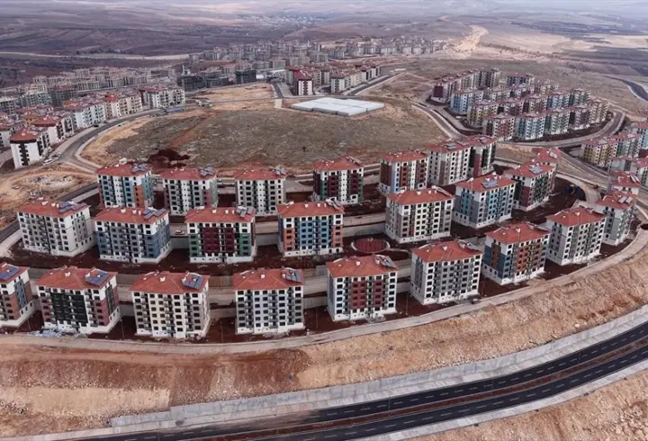 Deprem bölgesindeki 250 bininci konutun anahtarı teslim edilecek