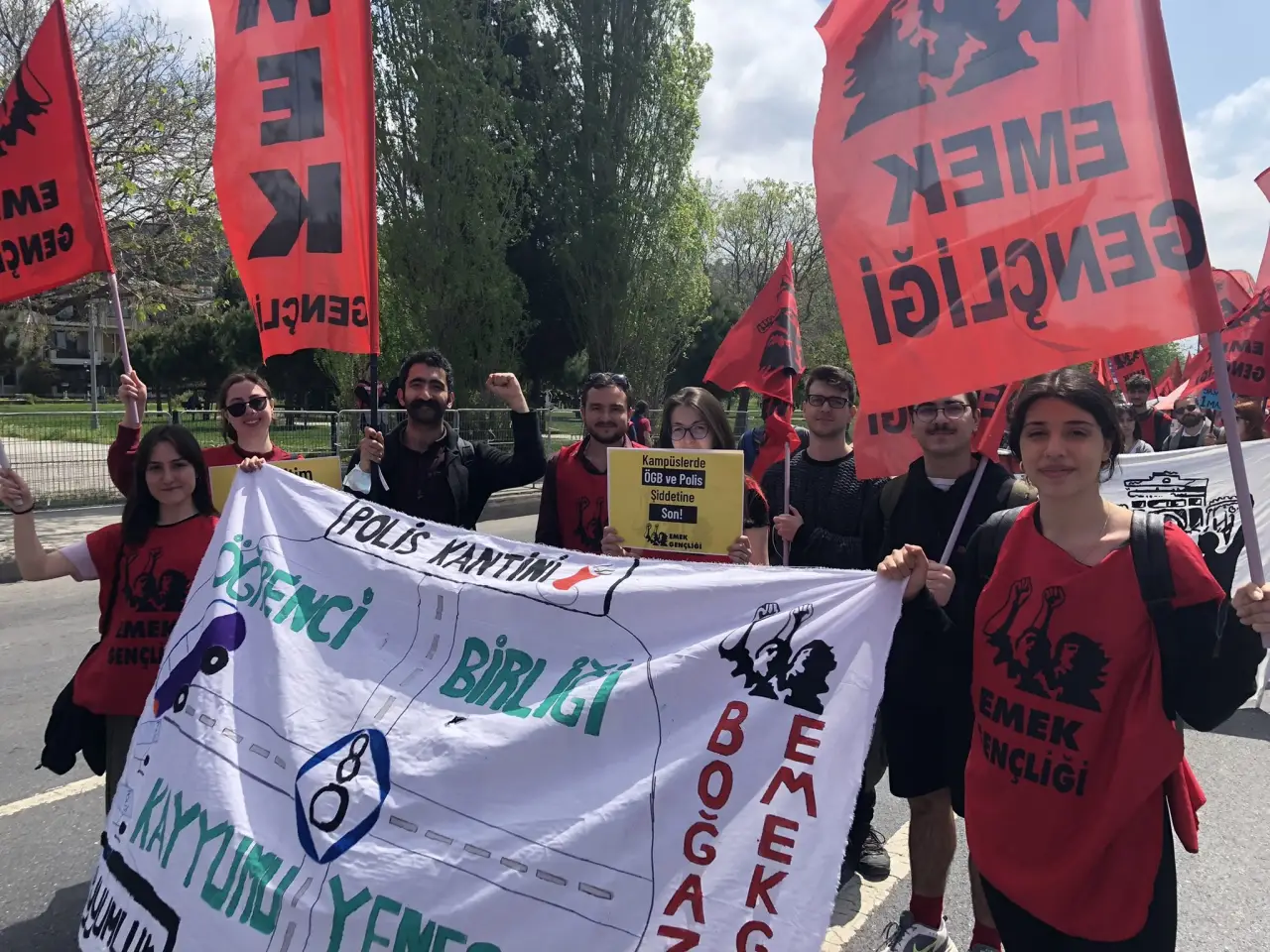 Boğaziçi Hazırlık Kampüsü'nde Bildiri Dağıtımına Ögb Engeli: 'Amaç Hazırlık Öğrencilerini İzole Etmek'
