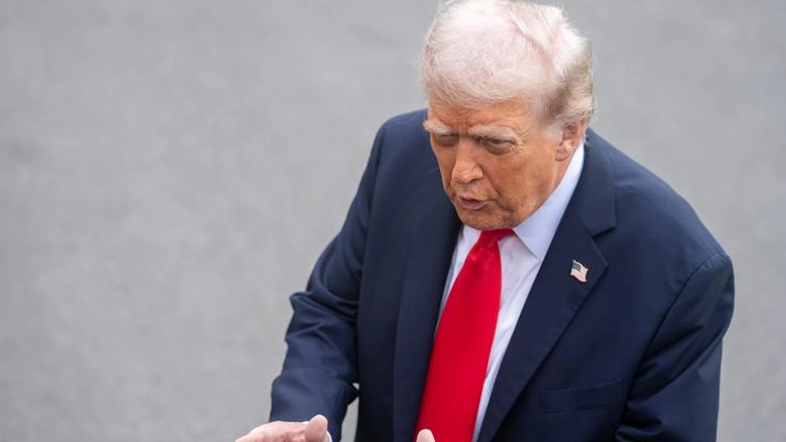 Trump'tan Super Bowl'un devre arası şovuna tepki: ABD'ye atılan tokat