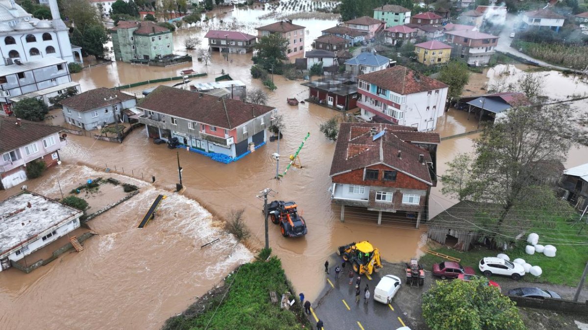 Selden Zarar Gören Hanelere 10 Bin Lira Nakdi Destek