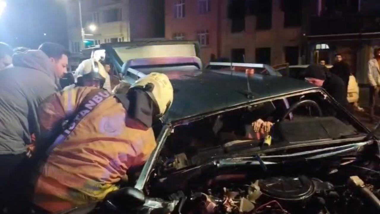 Üsküdarda zincirleme trafik kazası: 3 yaralı