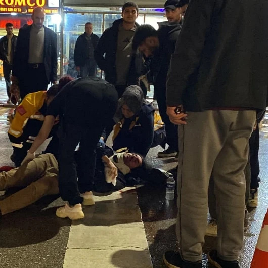 Bursa'da korkutan kaza: Motosiklet yayaya çarptı