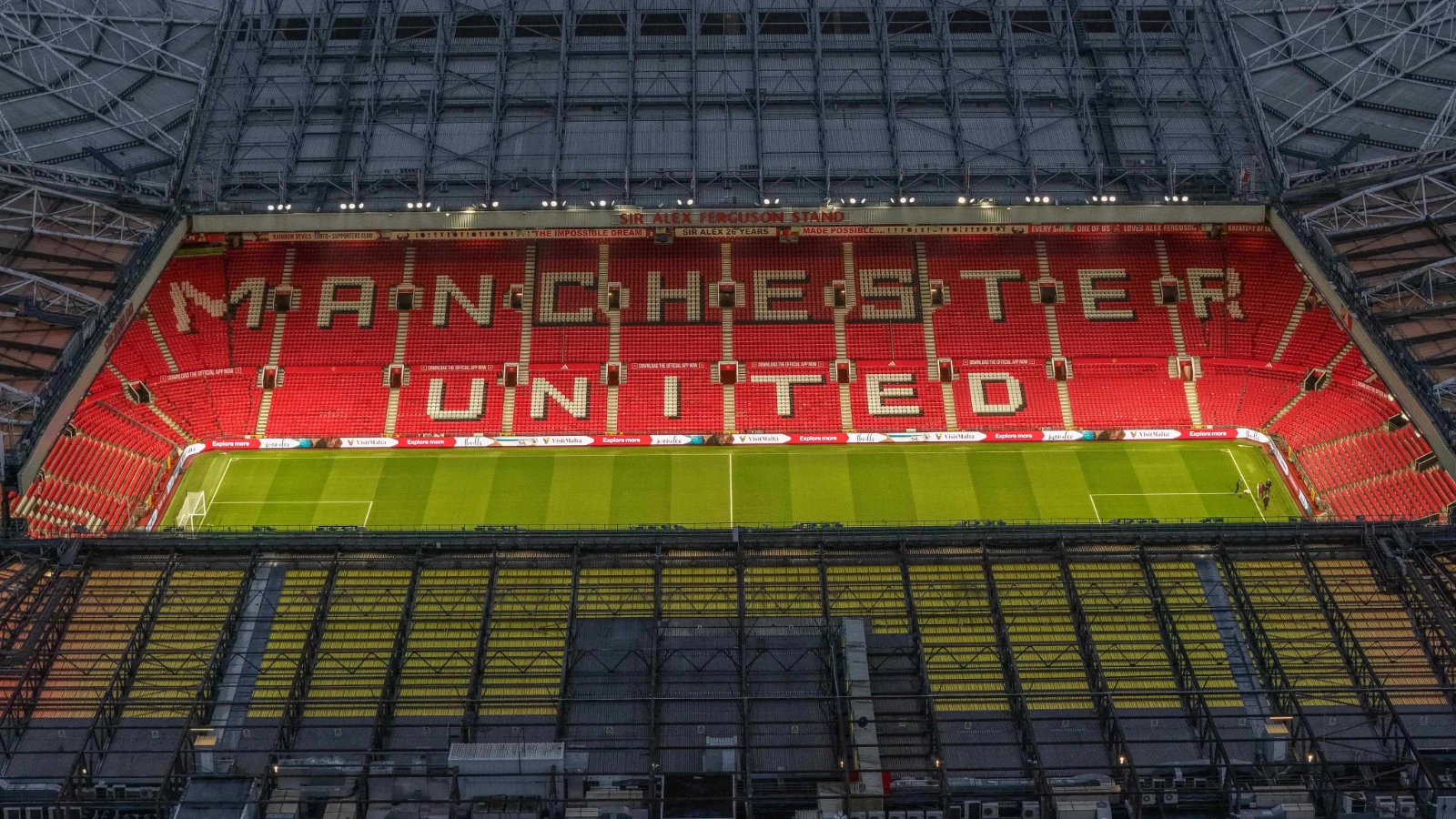 Manchester United Netflix'te dizi oluyor: The Crown tarzı