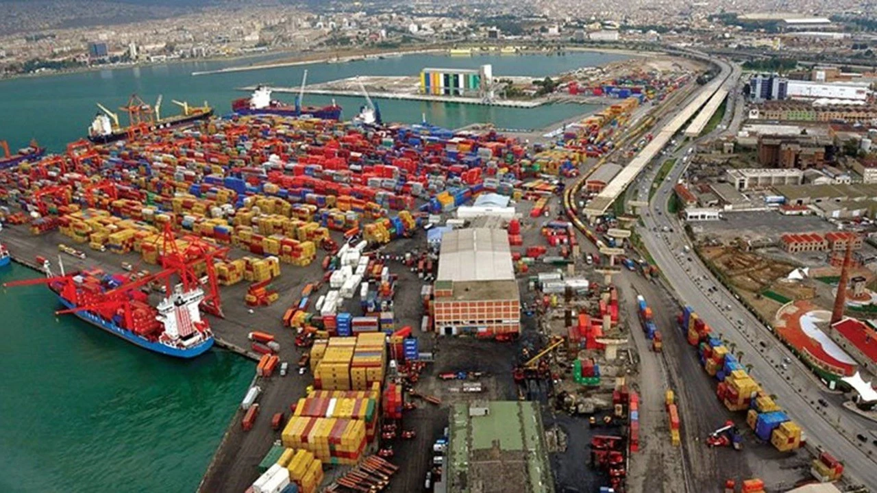 BAE'li şirketle anlaşılamamıştı... Bakan Uraloğlu, Alsancak limanı için yerli şirketlerle görüşüldüğünü açıkladı