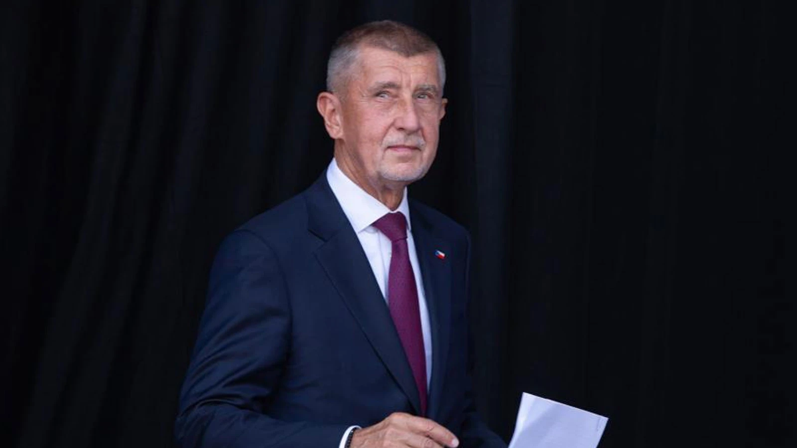 Eski Başbakana mitingde korkunç saldırı! Hastaneye kaldırıldı!
