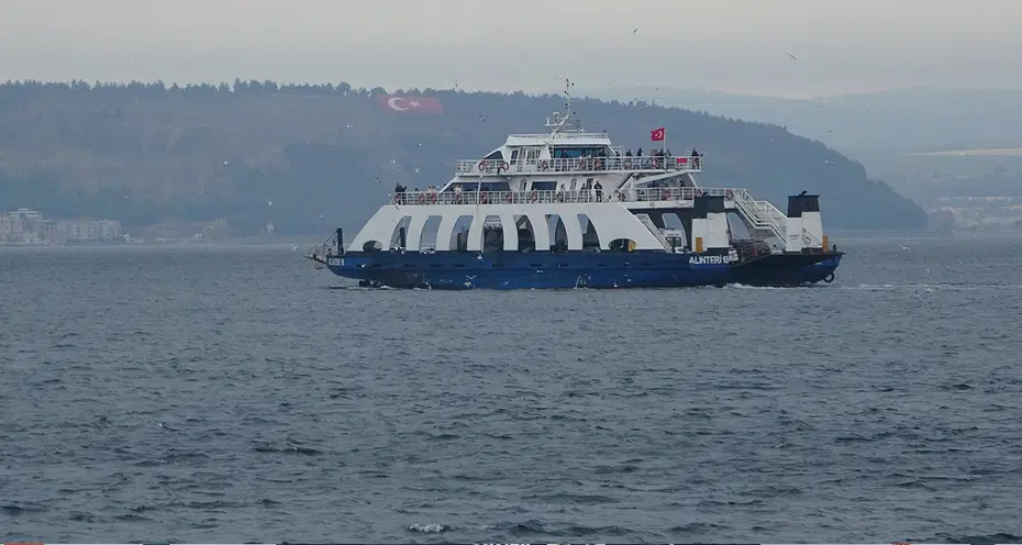 Yarın yapılacak tüm Bozcaada feribot seferleri iptal edildi