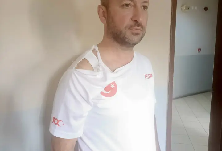 'Velayet' kavgasında kadınlardan sopalı saldırı