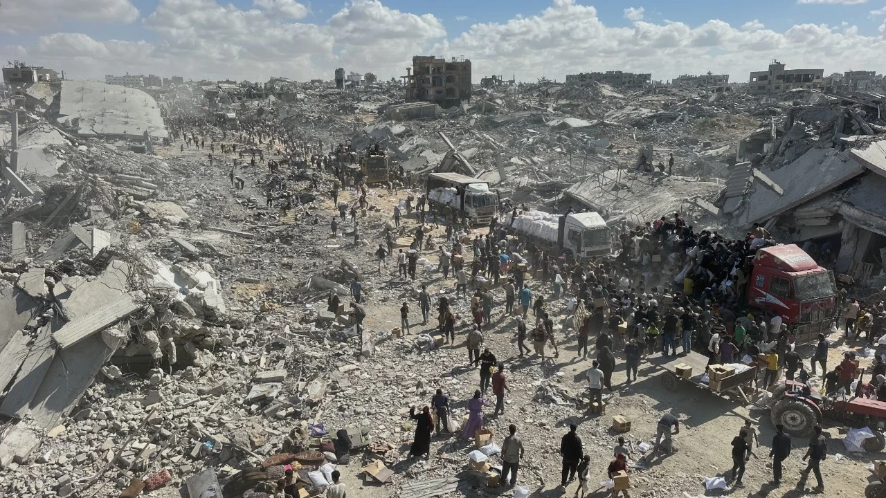 Son dakika: Hamas, 7 İsrailli esiri Kızılhaç'a teslim etti!