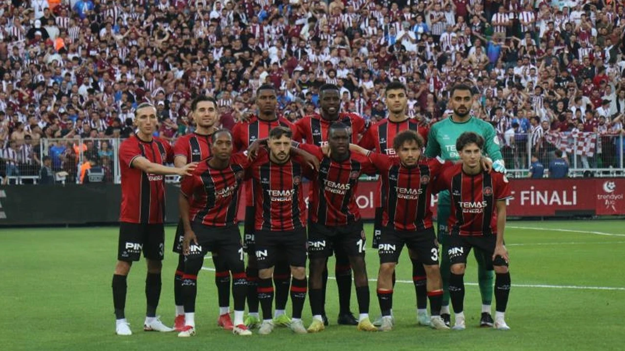 Fatih Karagümrük yeniden Süper Lig'e yükseldi