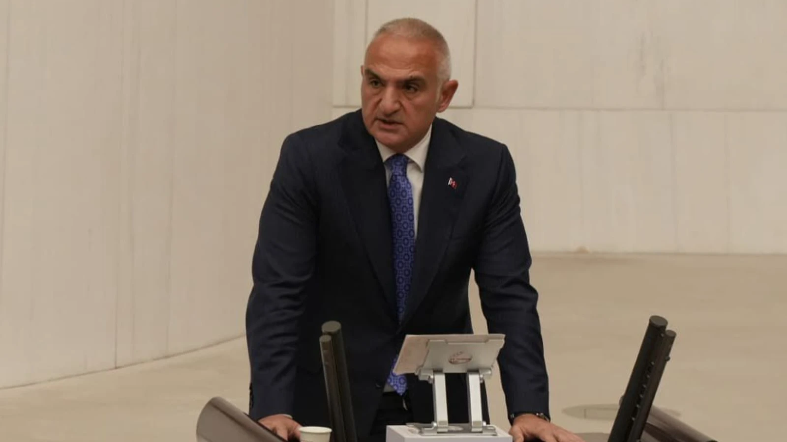 Bakan Ersoy: Turizmde küresel liderliğe yürüyoruz