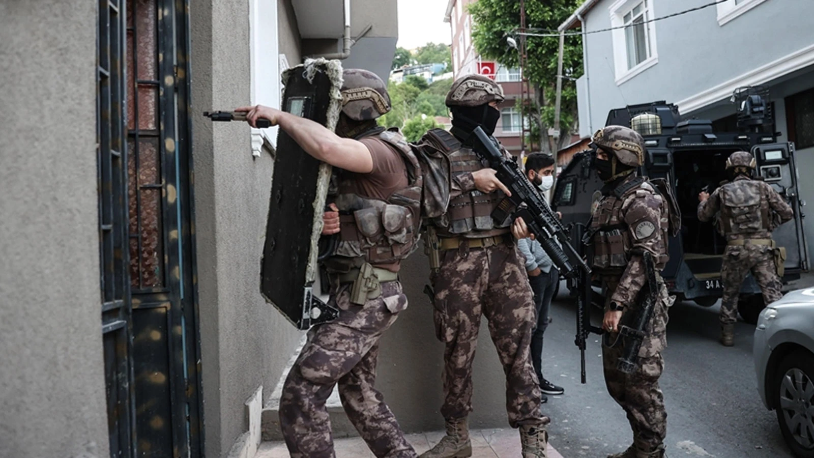 İstanbul'da DEAŞ operasyonu: 115 kişi hakkında gözaltı kararı