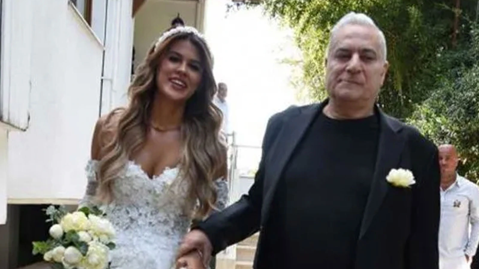 İtirafı başını yaktı: Mehmet Ali Erbil'in eşi evi terk etti