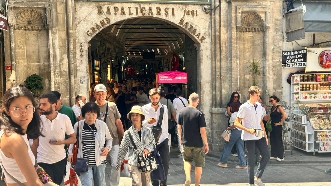 Kapalıçarşı yılın ilk 6 ayında 5 milyon turist ağırladı