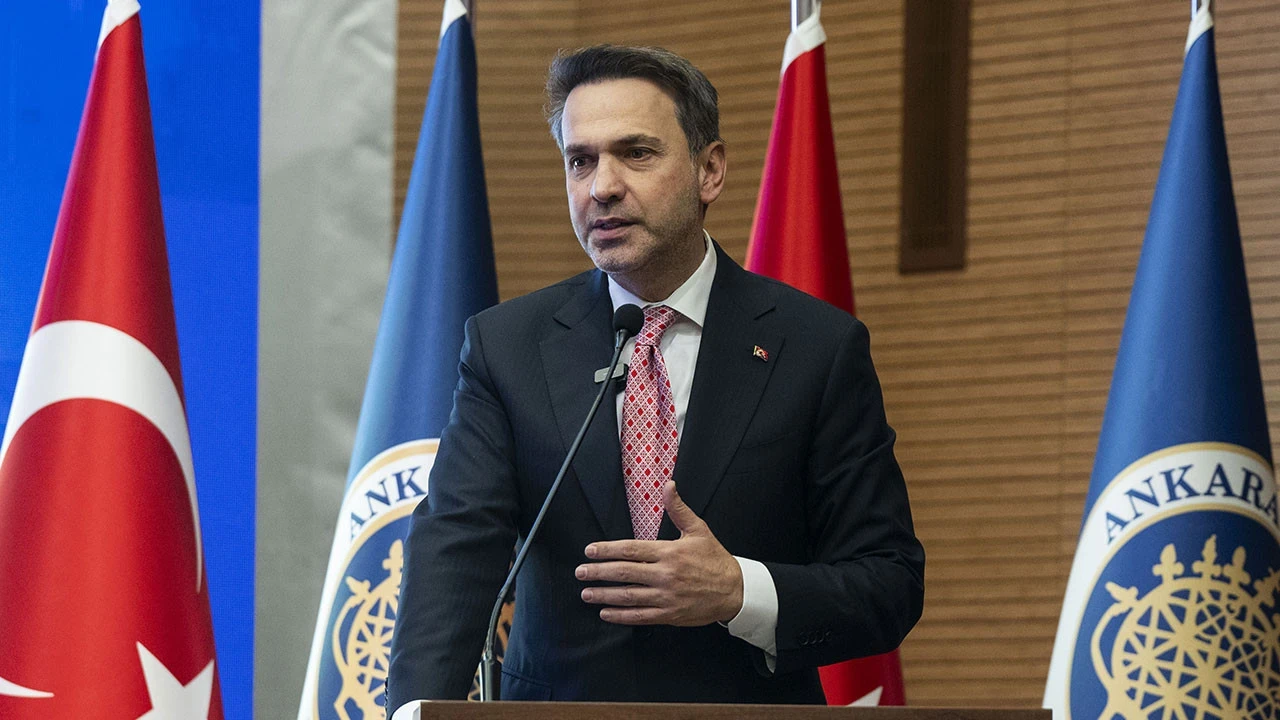 Bakan Bayraktar Açıkladı: Türkiye'nin 2040 Enerji Hedefi Belli Oldu