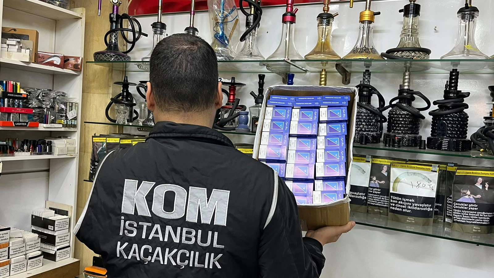 İstanbul'da Kaçak Tütün Ticaretine Yönelik Soruşturmada 12 Şüpheli Hakkında Gözaltı Kararı