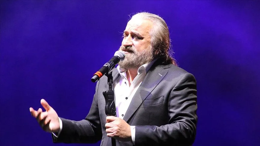 Karadeniz müziğinin hırçın sesi: Volkan Konak 