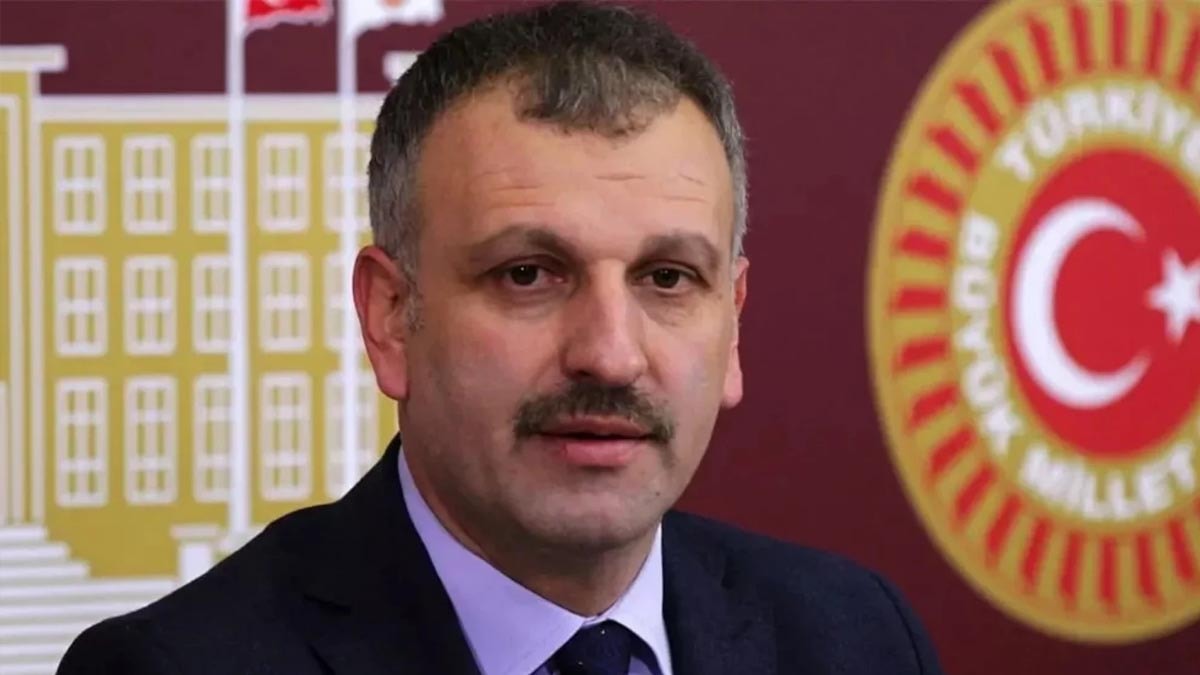 Saray'ın önemli ismi AKP'li Bakanı azarladı