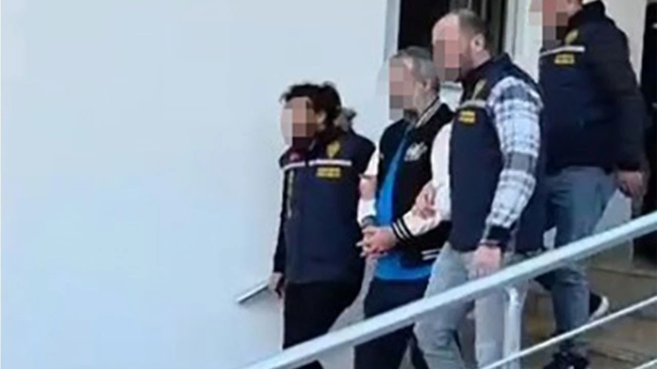 543 yıl 9 ay hapis cezası bulunan firari Antalya'da yakalandı