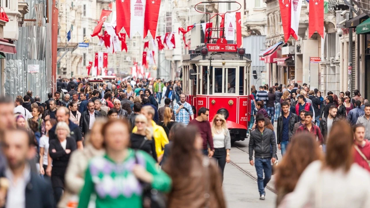 Son dakika: TÜİK açıkladı: Türkiye'nin nüfusu belli oldu!