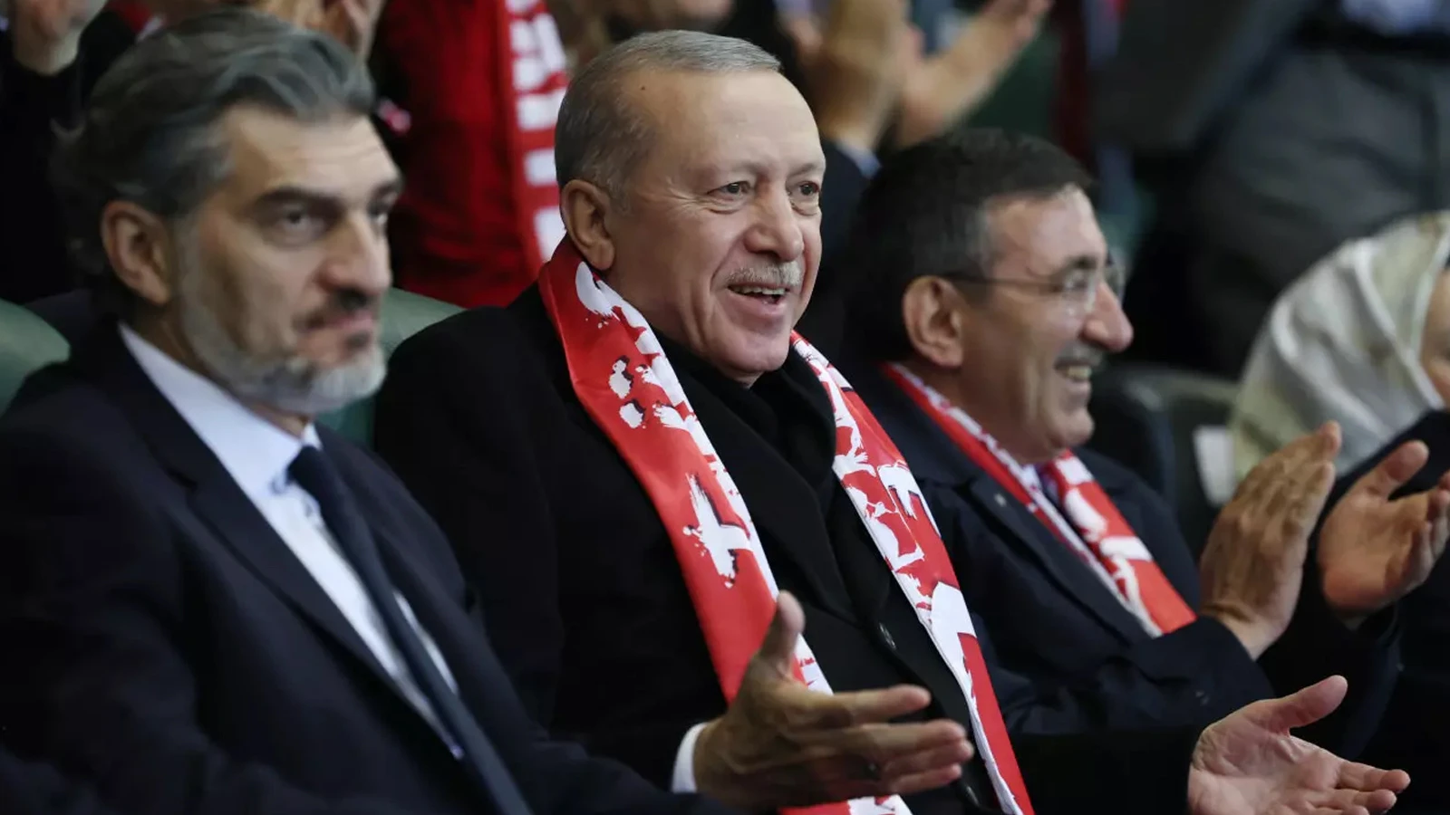 Cumhurbaşkanı Erdoğan gole böyle sevindi! Gürcü liderin yüzü düştü