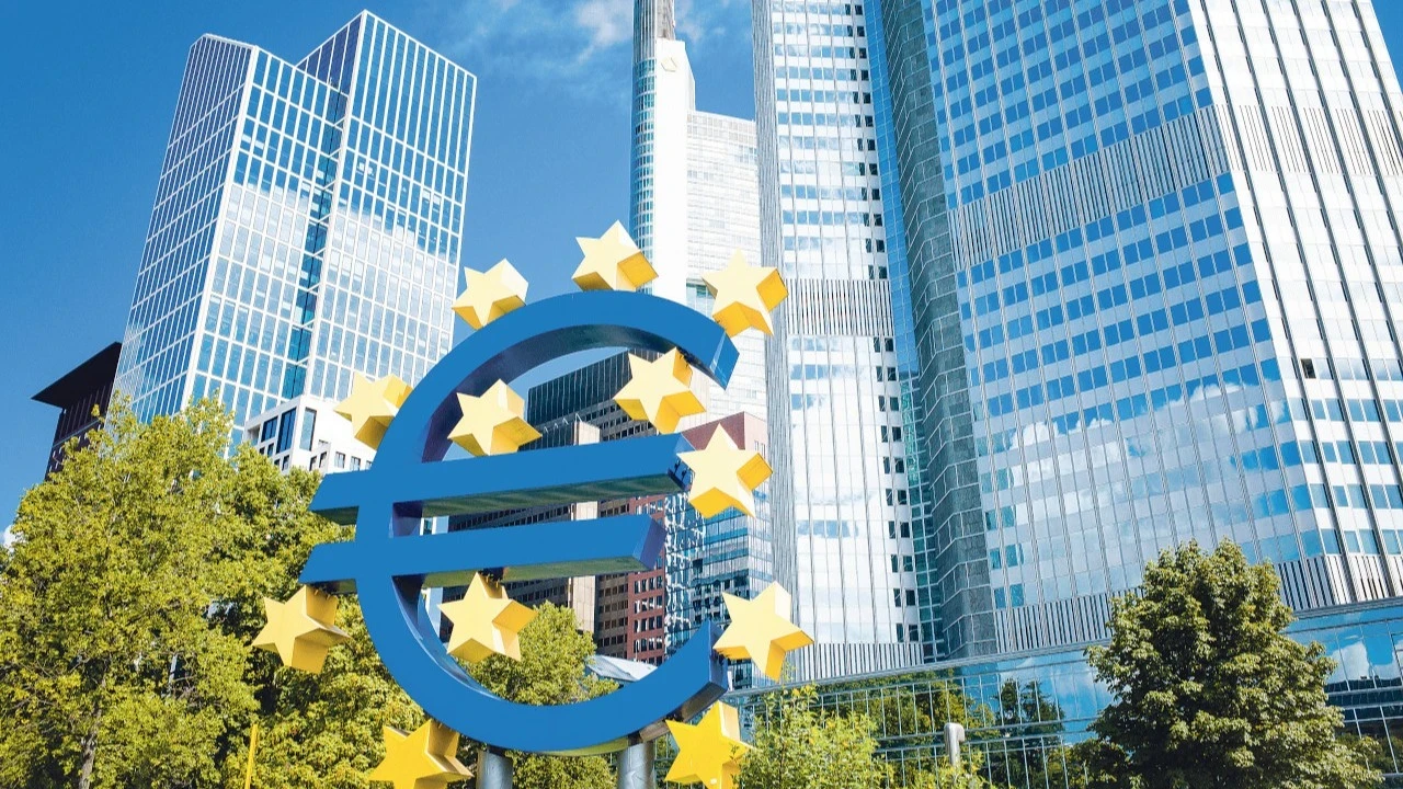 Son dakika: Avrupa Merkez Bankası faizi sabit tuttu