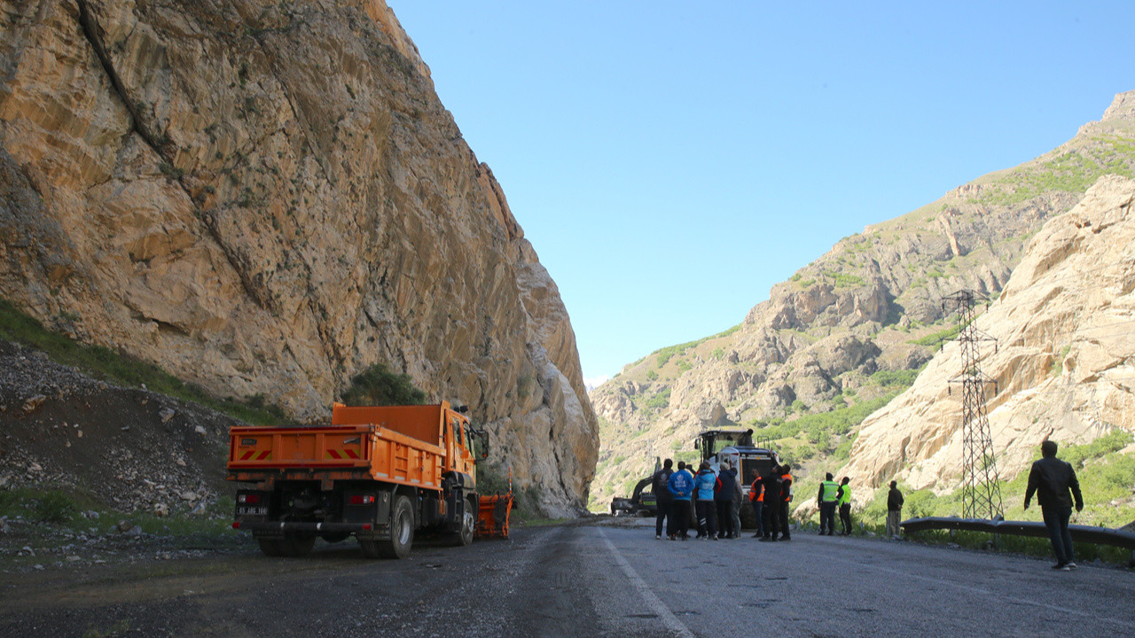 Tatil dönüşünde bu noktalara dikkat! Yol çalışmaları sürüyor