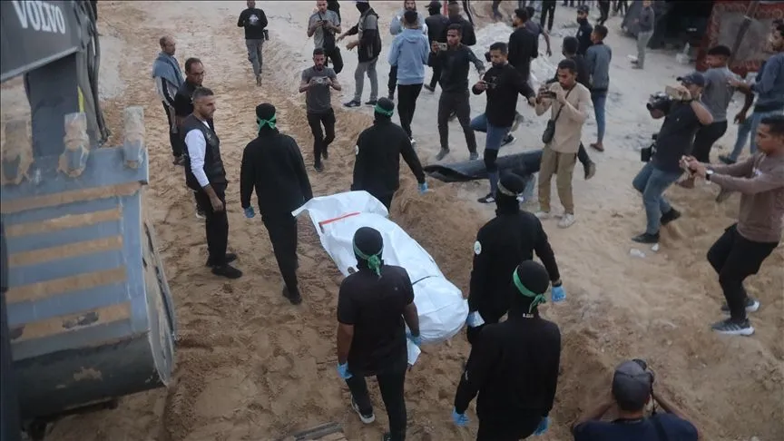 Kassam Tugayları, Gazze'deki 2 İsrailli esirin cesedini Kızılhaç'a teslim etti