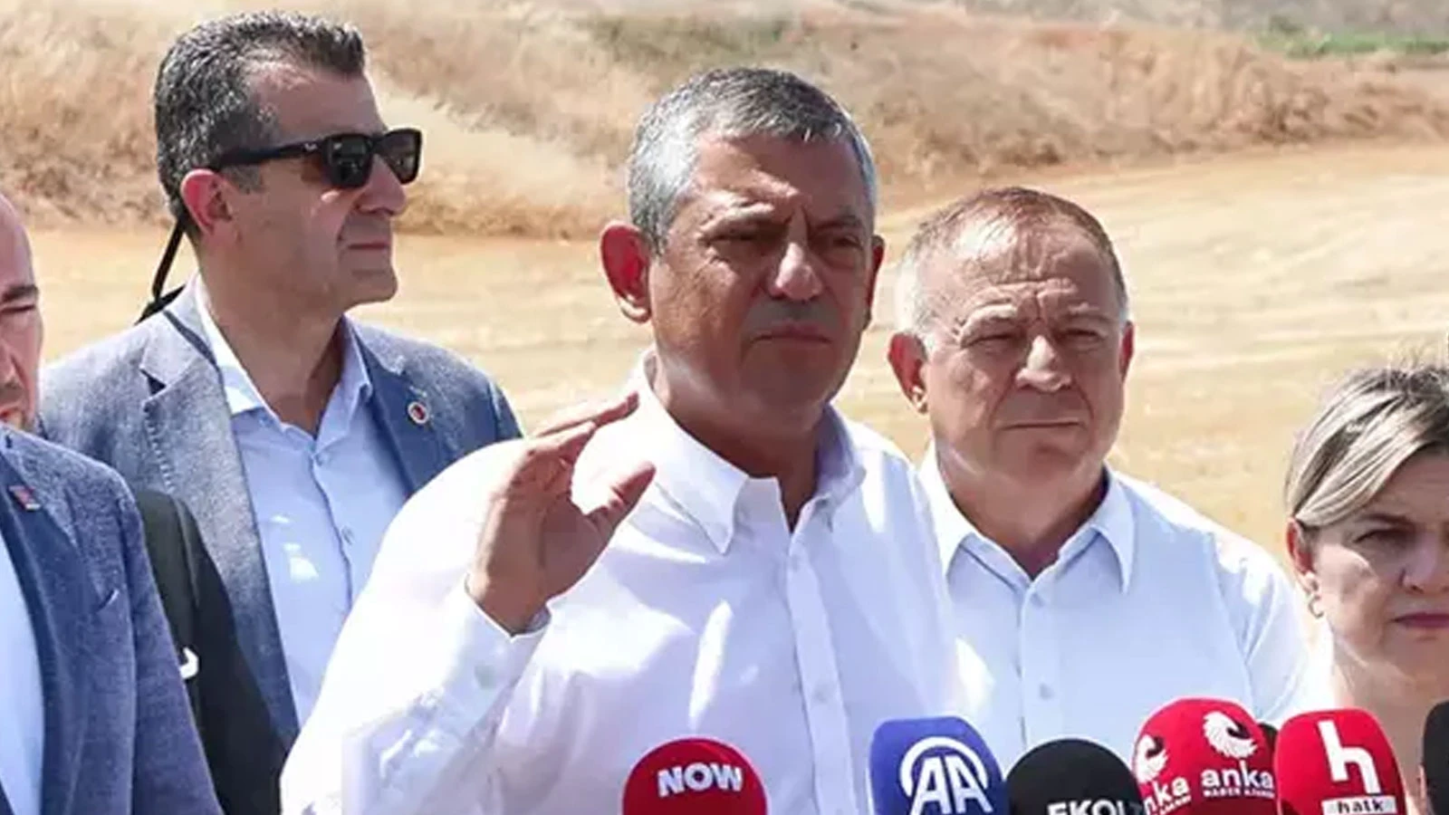 Özgür Özel, Ekrem İmamoğlu'nun duruşmasını takip etmek için Silivri'ye geldi