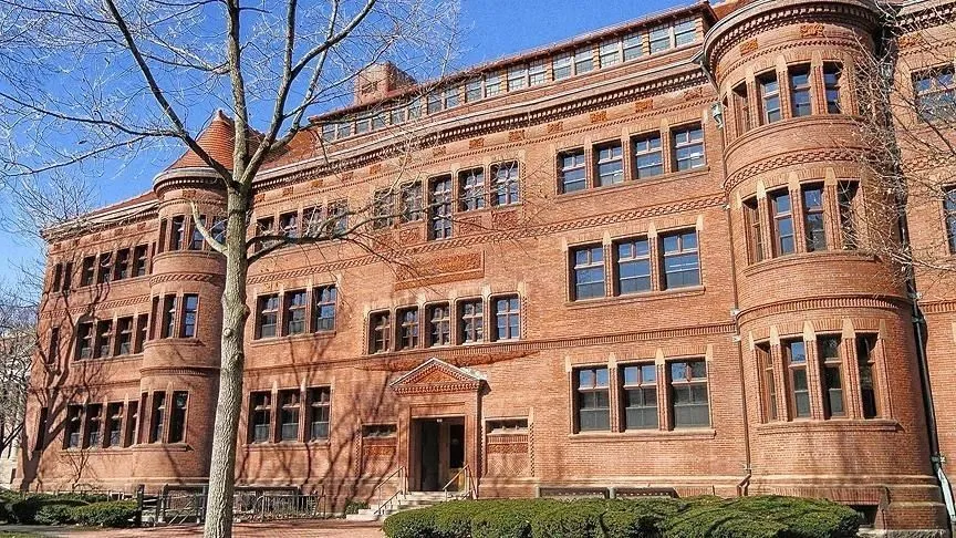 ABD, Harvard Üniversitesi'nin Değişim Ziyaretçi Programına uygunluğunu soruşturacak
