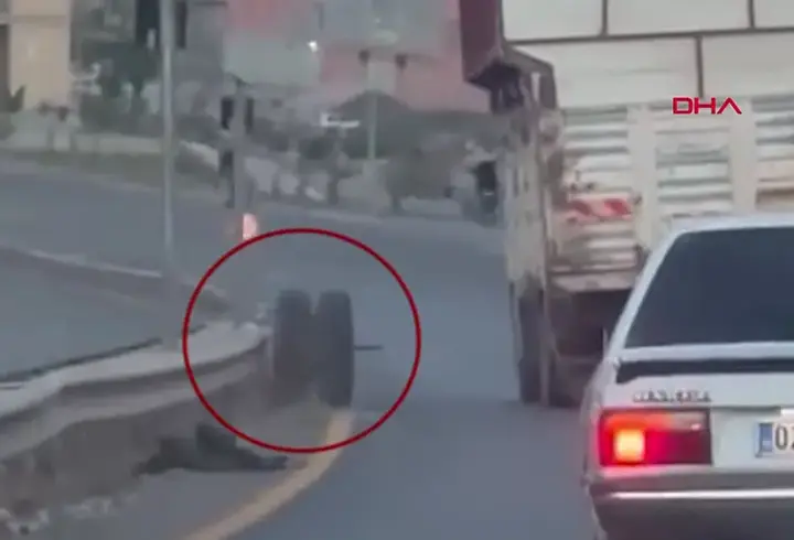 Şanlıurfa'da trafikte korku dolu anlar: Hareket halindeki kamyonun dingili koptu