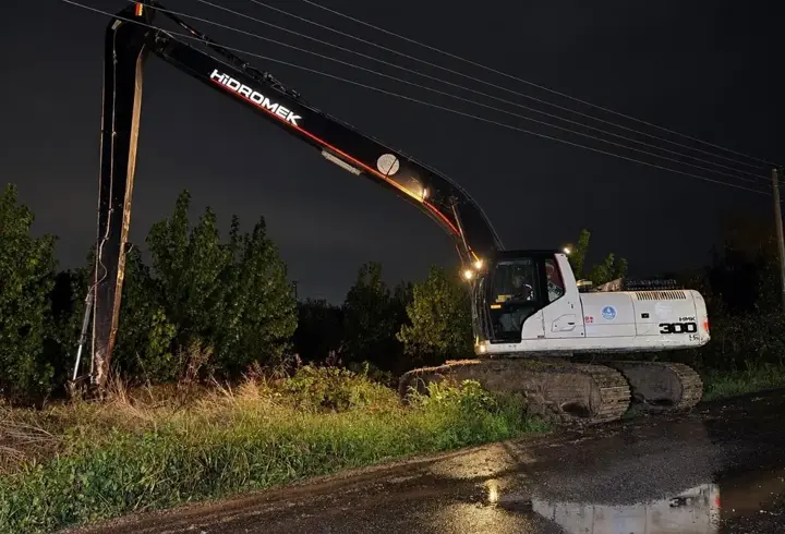 Büyükşehir Belediyesi, Sakarya'da 750 Personelle Sağanakla Mücadele Ediyor