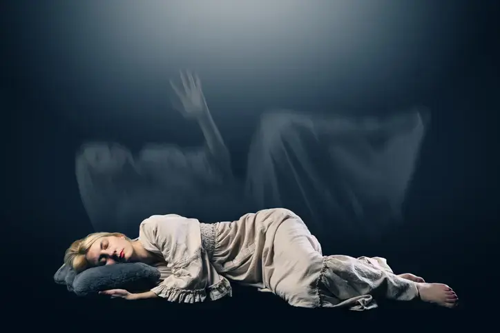 Gece Uykudan İrkilerek Uyanmanın Nedeni Belli Oldu! Her 10 Kişiden 7'si Yaşıyor
