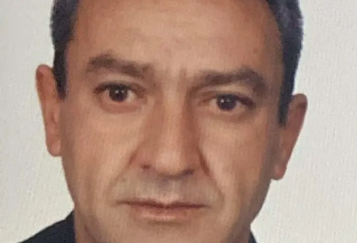 Arkadaşlarıyla define aradığı iddia edilen kişi göçük altında öldü
