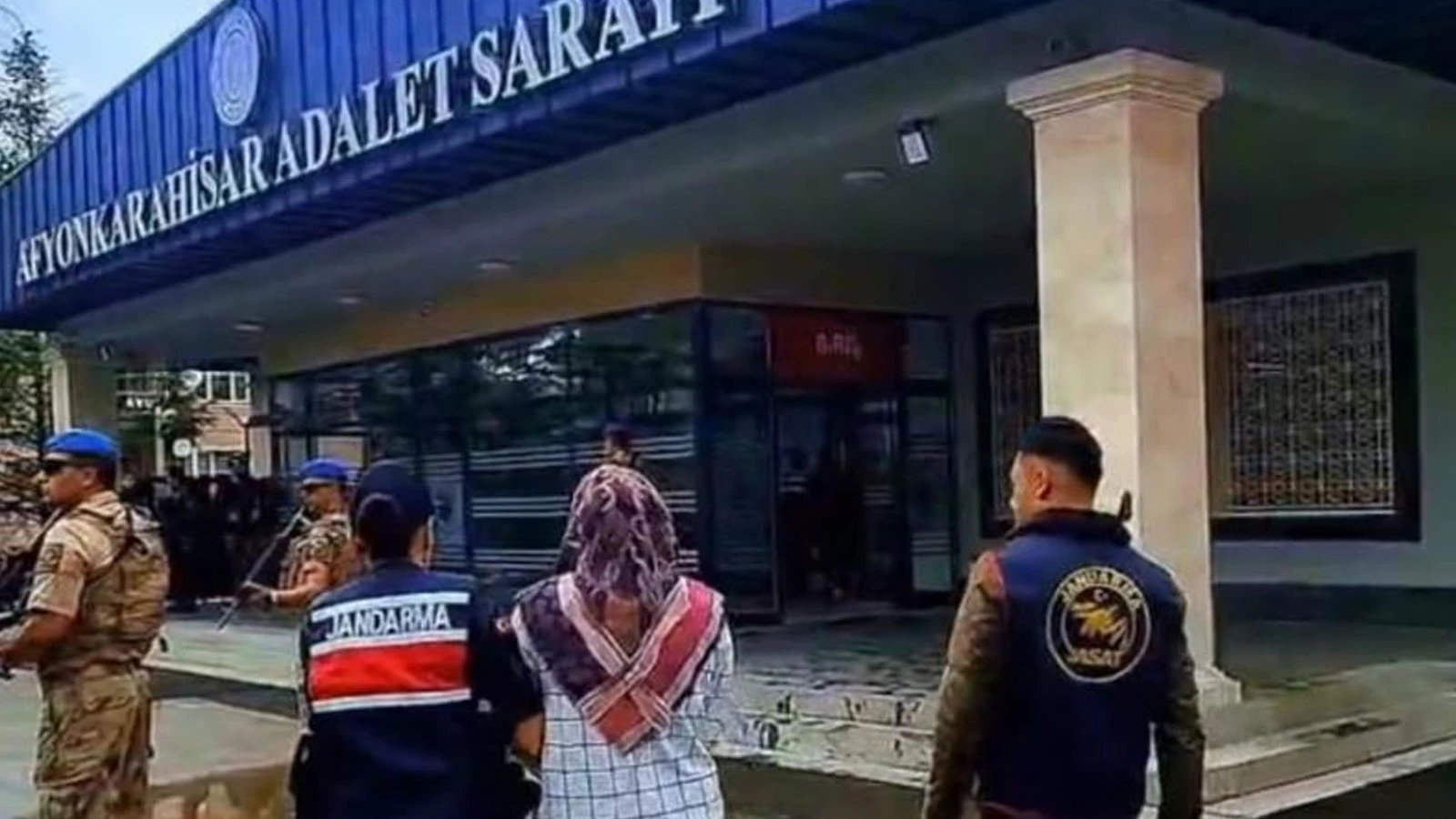 Şizofreni hastası adamın eşarpla boğularak öldürüldüğü ortaya çıktı