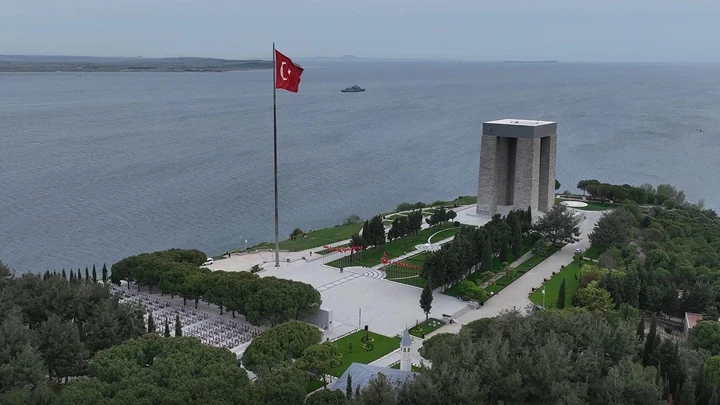 111 Yıl Sonra Belgesi Ortaya Çıktı! Çanakkale Savaşları’nda Türk Askeri, Yaralı İngiliz’i Kurtarmış
