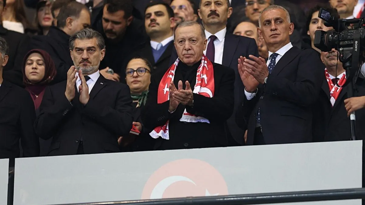 Başkan Recep Tayyip Erdoğan milli maçı tribünden takip etti!