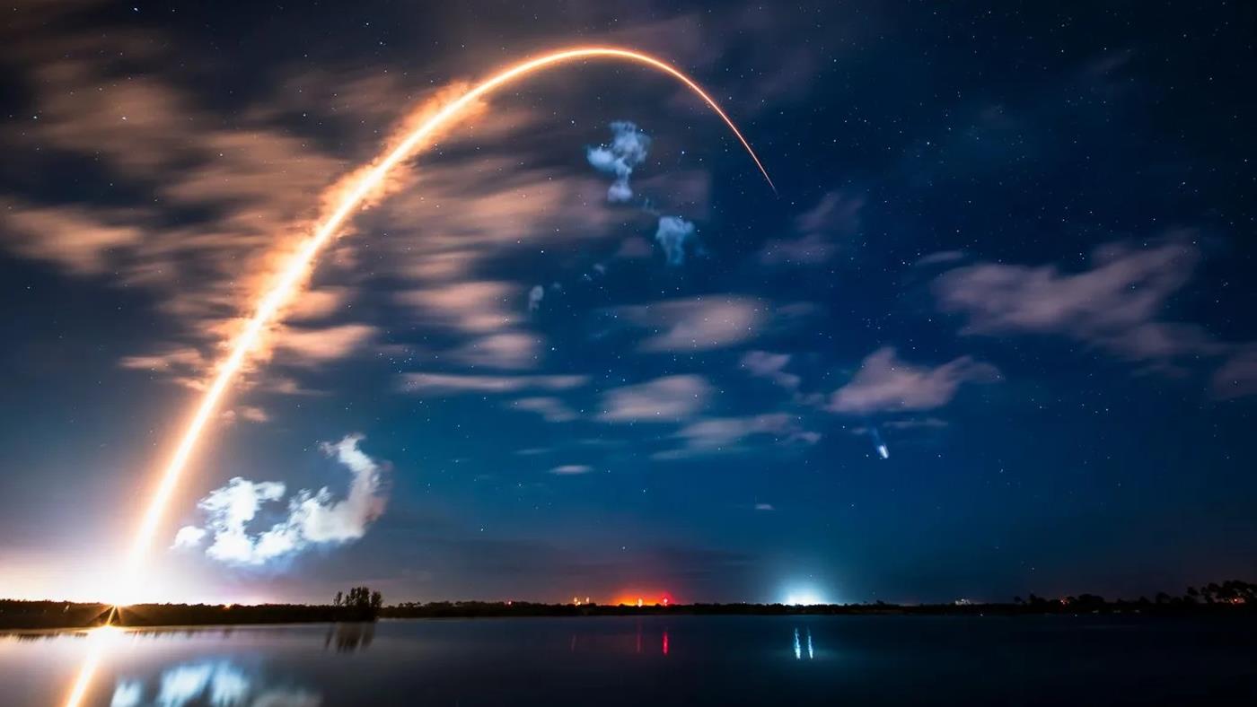 SpaceX’in Starlink uydusu yörüngede patladı