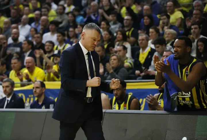 Fenerbahçe Beko'da, Jasikevicius'la masaya oturuluyor!